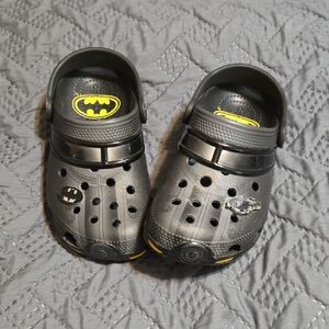 CROCS Kids Batman Sandals - Black and Yellow